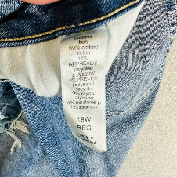 Maurices Womans Sz 18W Reg Plus Boyfriend Jeans Blue Stretch Pockets Denim - Picture 5 of 10